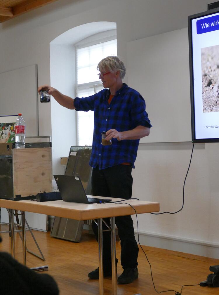 Dr. Frank Hagedorn 